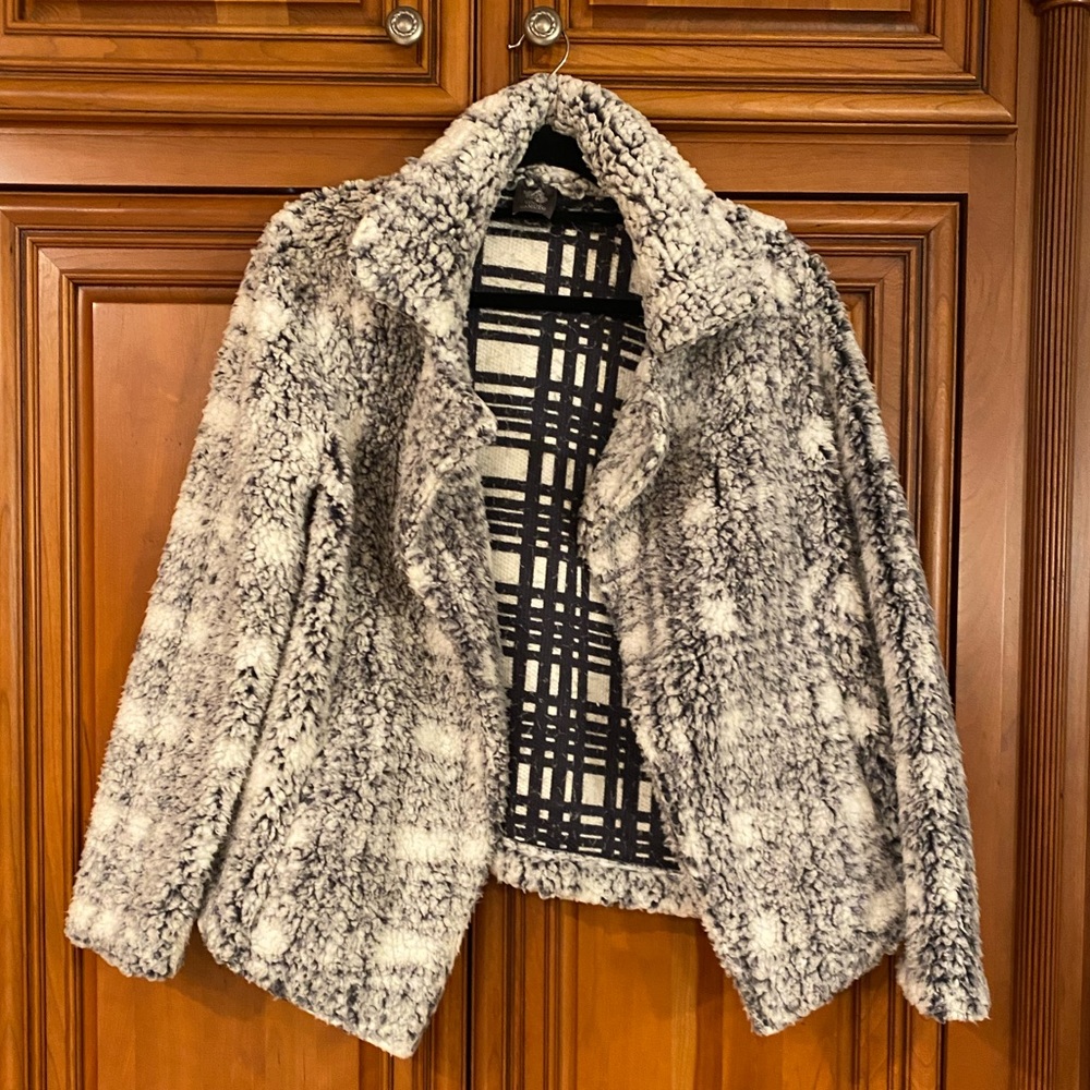 Vince Camuto Cropped Teddy Jacket